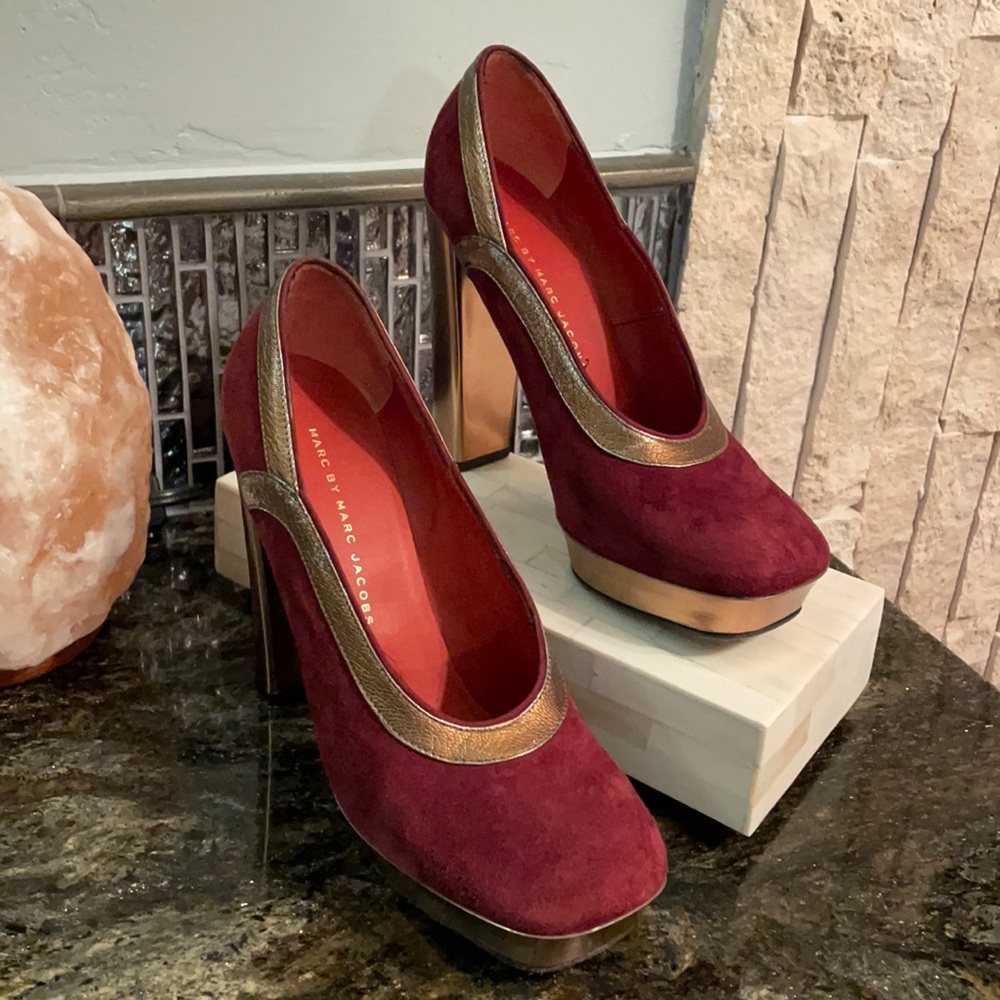 Marc Jacob's red and gold stilettos size 6 1/2